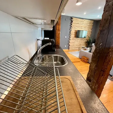 Atuaire Home Preciosa Vivienda Vistas A La Catedral Parking Incluido Burgos Exterior photo