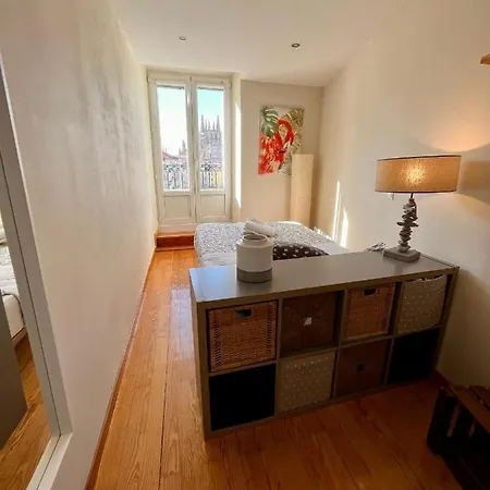 Atuaire Home Preciosa Vivienda Vistas A La Catedral Parking Incluido Burgos Exterior photo