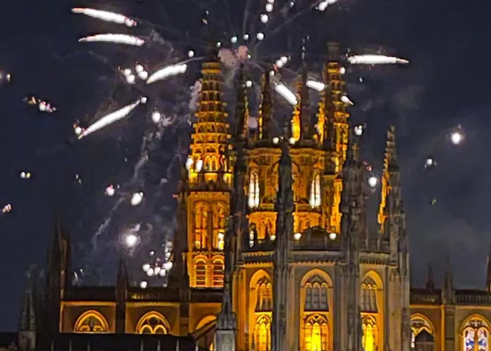 Atuaire Home Preciosa Vivienda Vistas A La Catedral Parking Incluido