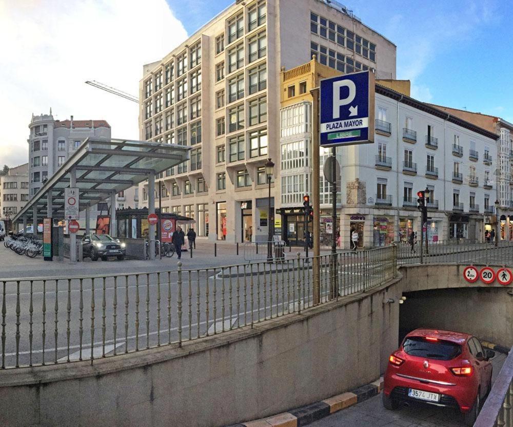 Atuaire Preciosa Vivienda Vistas A La Catedral Parking Incluido Apartment Burgos